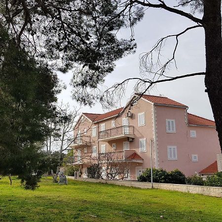 Ruzica Apartments Mirca  Экстерьер фото