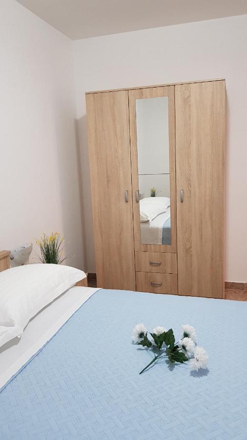 Ruzica Apartments Mirca  Экстерьер фото