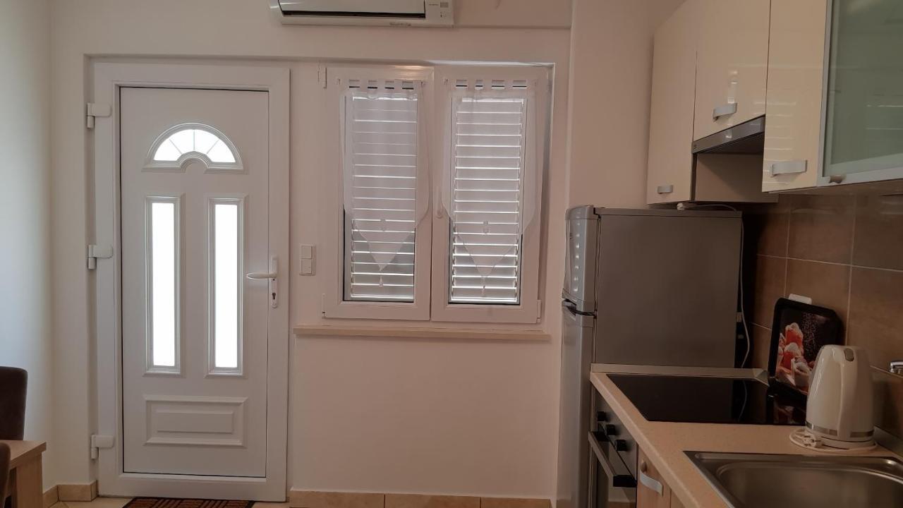 Ruzica Apartments Mirca  Экстерьер фото