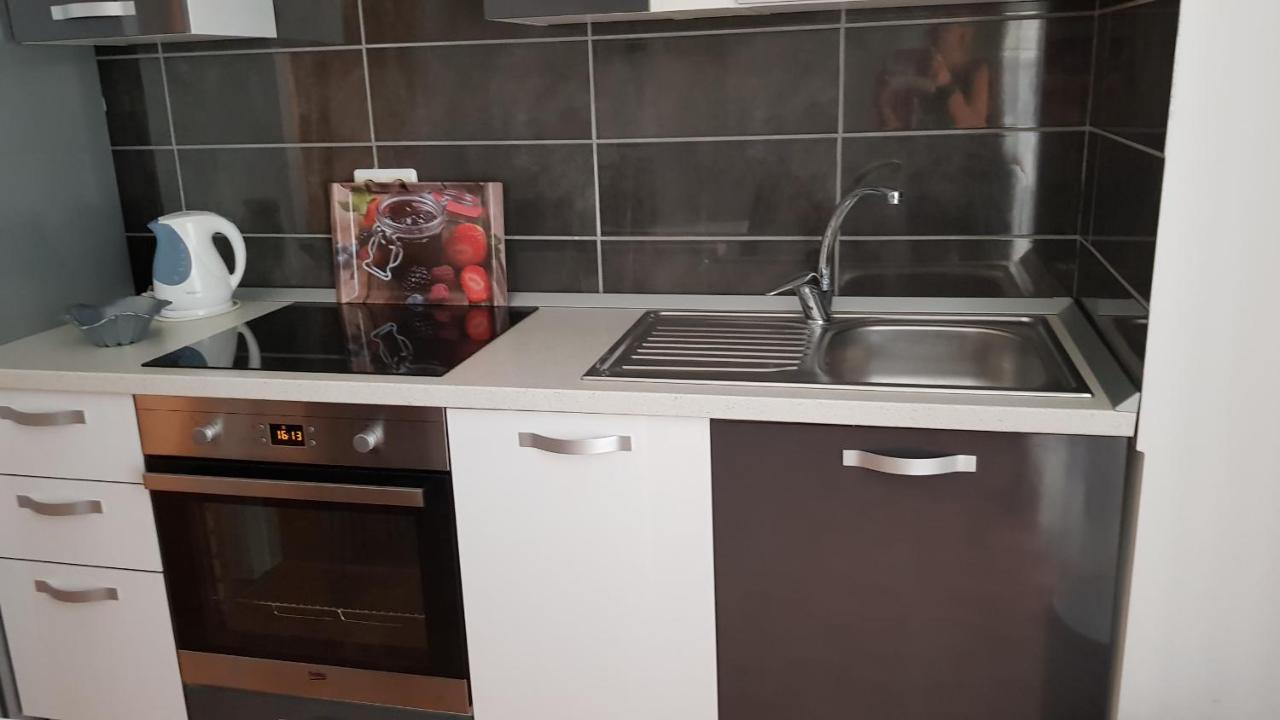 Ruzica Apartments Mirca  Экстерьер фото